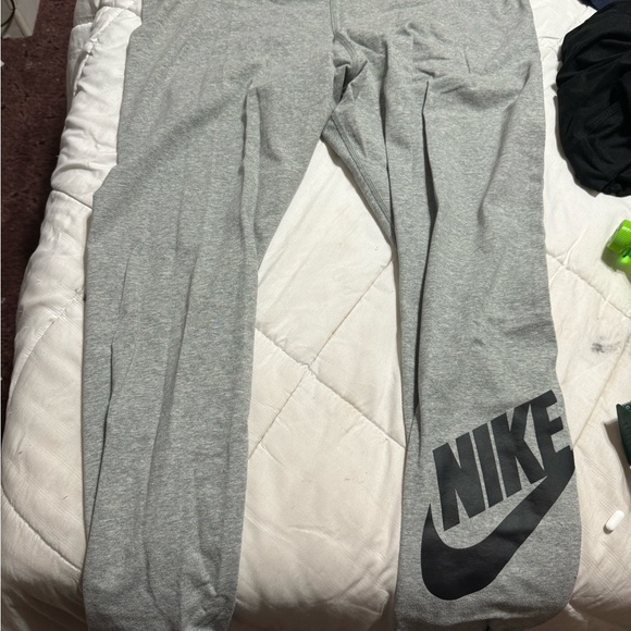 Gray Leggings - Picture 4 of 5